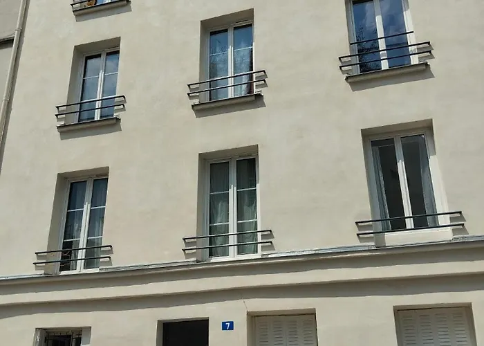 Studio Charmant A Place De Clichy